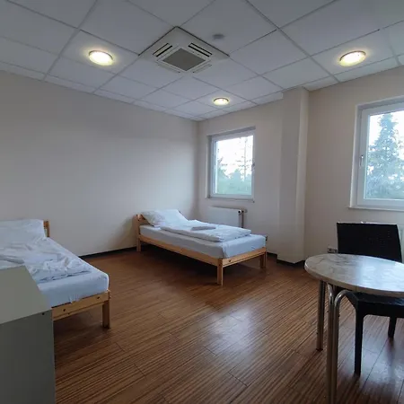 Apartment Monter24- Hk2 Grosse Monteurs Mainz, Wiesbaden, Ruesselsheim, Gute Anbindung Hochheim am Main
